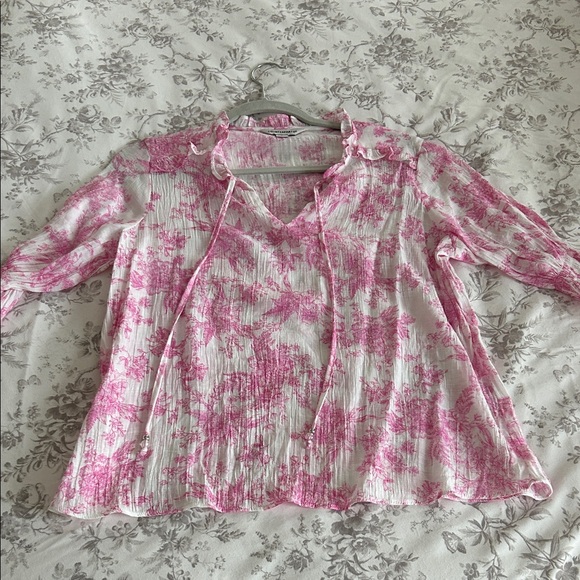 Counterparts Tops - Counterparts Pink and White Floral Blouse